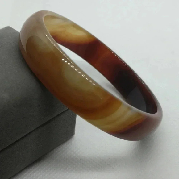 Natural agate  bangle - Picture 4 of 5